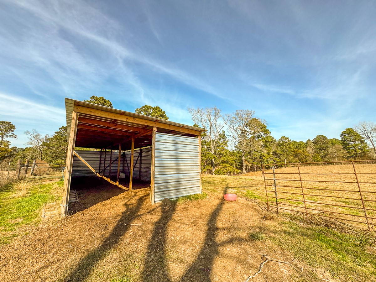 1 Fm 328 Huntington, TX 75949 - Photo 20 of 40 a view of a terrace