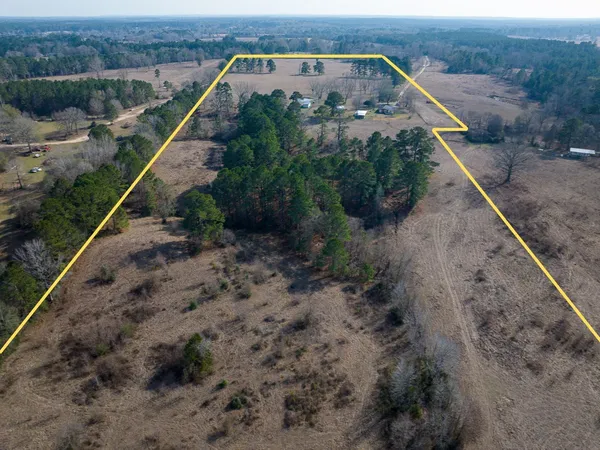 $621,600 | 1 Fm 328, Huntington, TX 75949