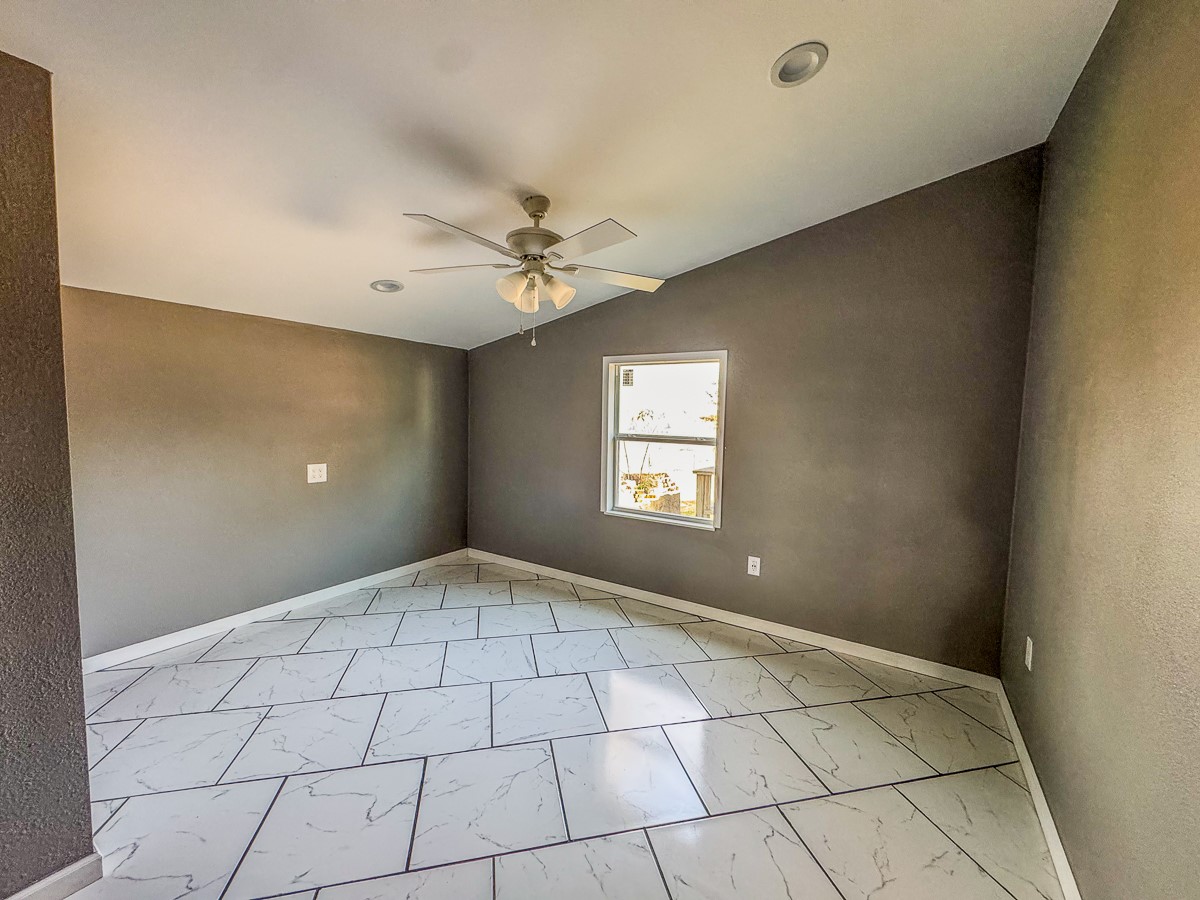 1 Fm 328 Huntington, TX 75949 - Photo 28 of 40 a view of an empty room and window