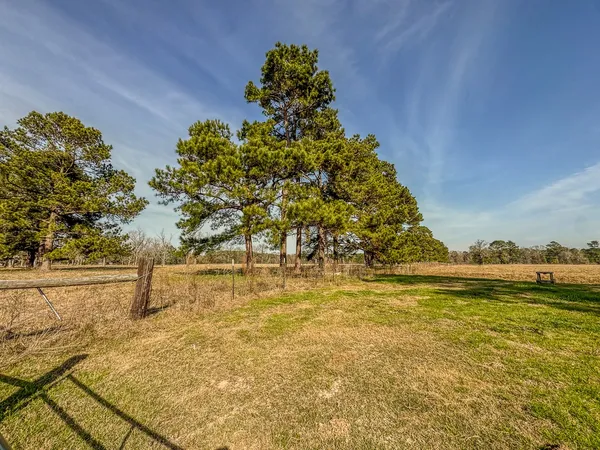 $621,600 | 1 Fm 328, Huntington, TX 75949