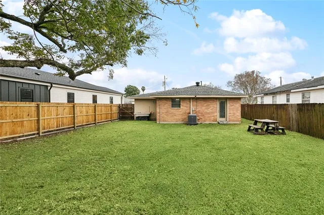 $1,950 | 4408 Camel Street, Metairie, LA 70001