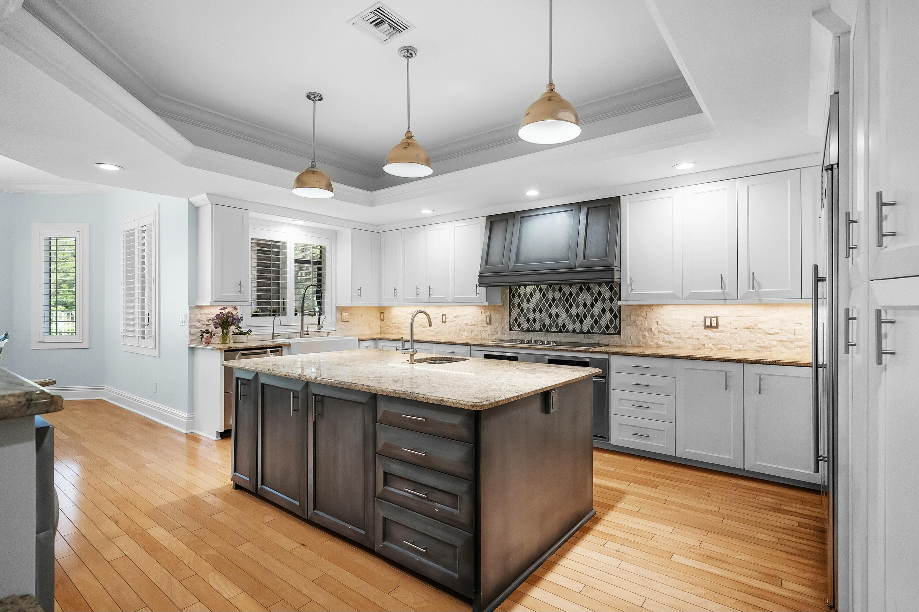 6655 Southwest Gaines Avenue Stuart, FL 34997 - Photo 17 of 46 Kitchen