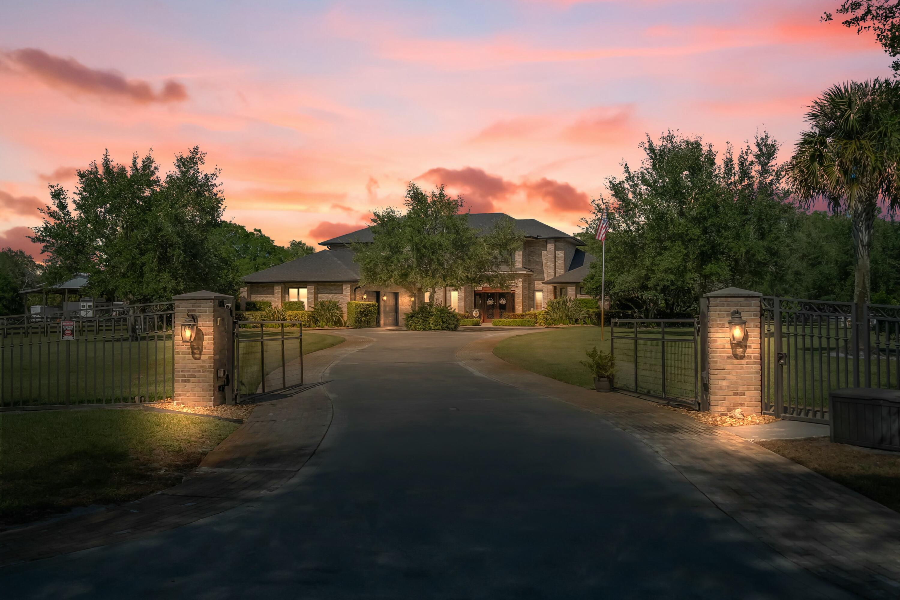 6655 Southwest Gaines Avenue Stuart, FL 34997 - Photo 2 of 46 Front Exterior