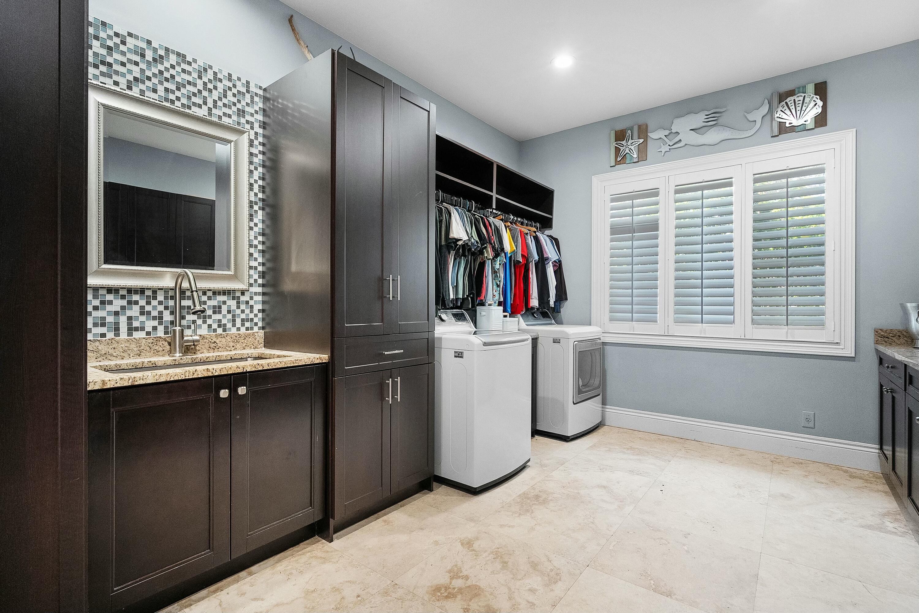 6655 Southwest Gaines Avenue Stuart, FL 34997 - Photo 27 of 46 Laundry Room