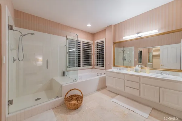 $3,495,000 | 16 Charity, Irvine, CA 92612