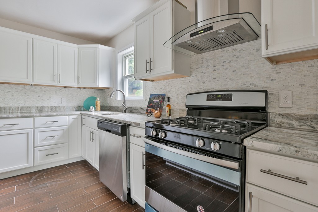 2 Molloy Road Georgetown, MA 01833 - Photo 6 of 26 Gallery Image 6