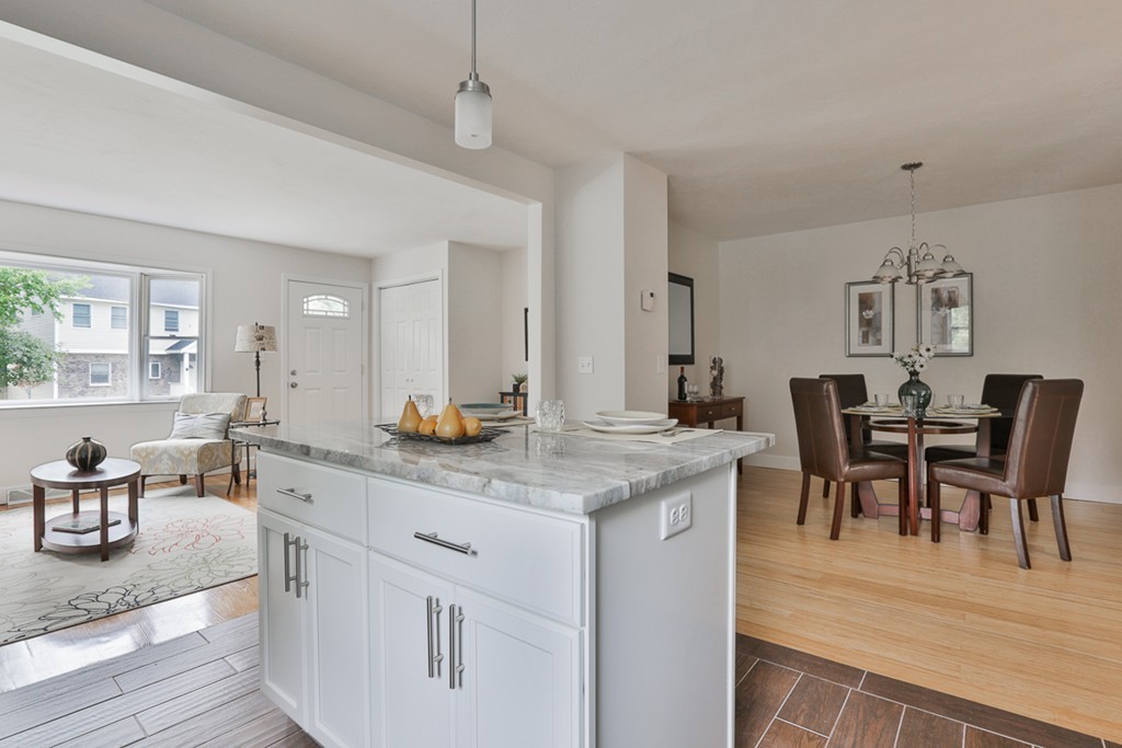 2 Molloy Road Georgetown, MA 01833 - Photo 8 of 26 Gallery Image 8