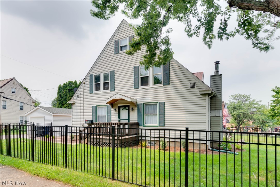 368 Reed Avenue Akron, OH 44301 - Photo 1 of 20