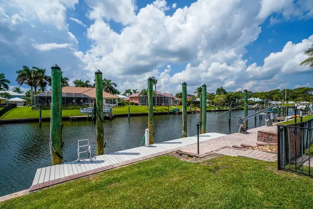 $1,800,000 | 8502 Southeast Royal Street, Hobe Sound, FL 33455