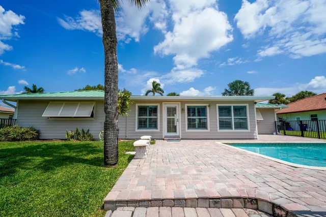 $1,800,000 | 8502 Southeast Royal Street, Hobe Sound, FL 33455