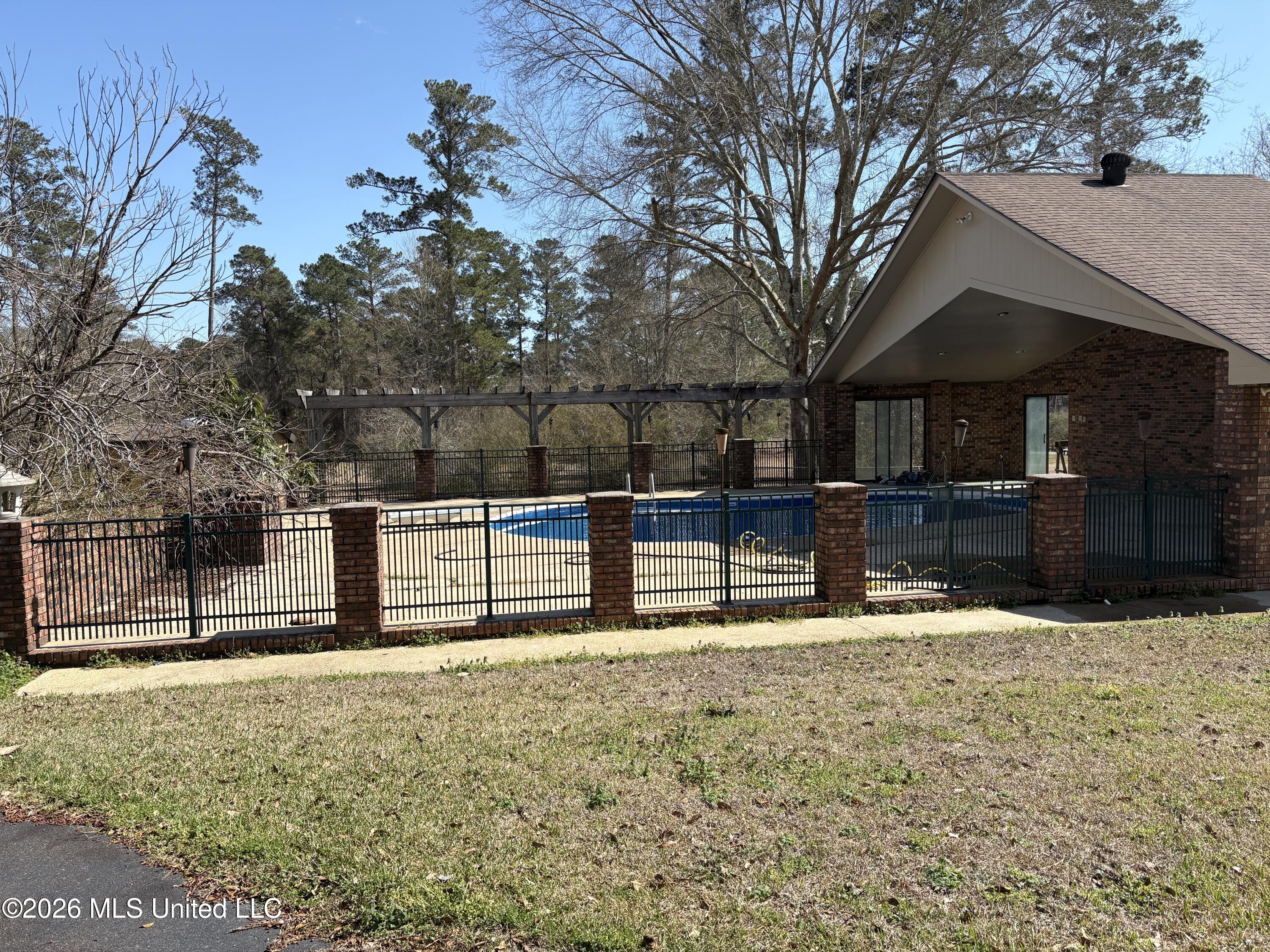 348 Old Magee Road Magee, MS 39111 - Photo 29 of 49 IMG_3112