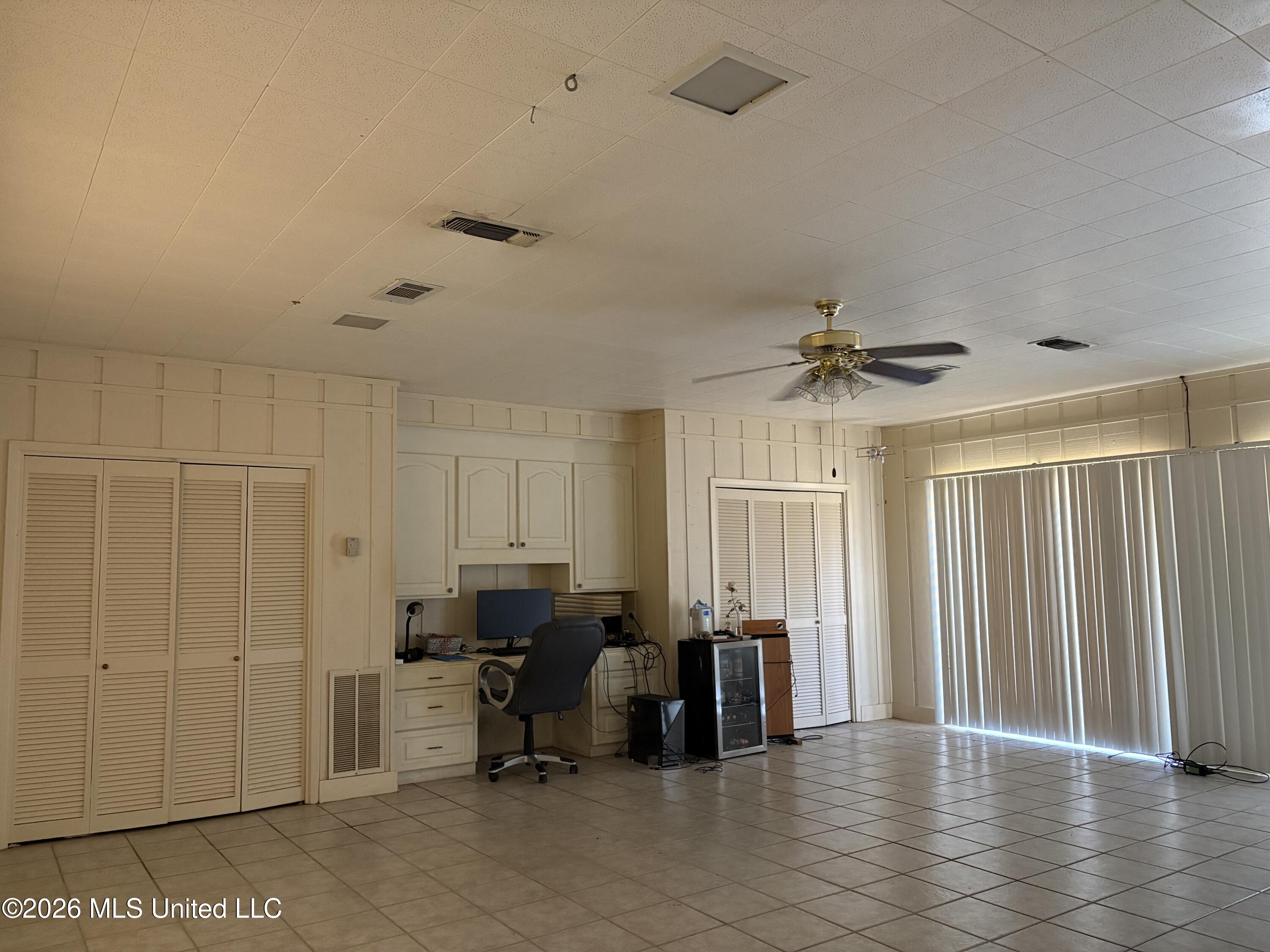 348 Old Magee Road Magee, MS 39111 - Photo 4 of 49 IMG_3146