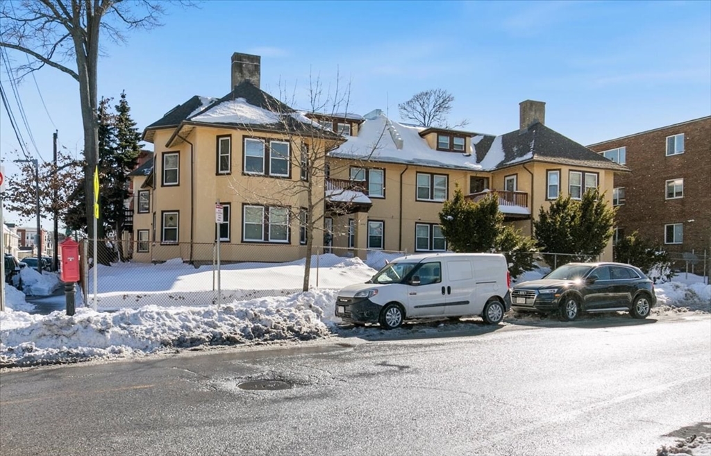 348 Walnut Avenue, Unit 2 Boston, MA 02119 - Photo 2 of 28