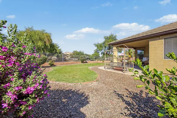 $2,150 | 6630 West Harwell Road, Laveen, AZ 85339