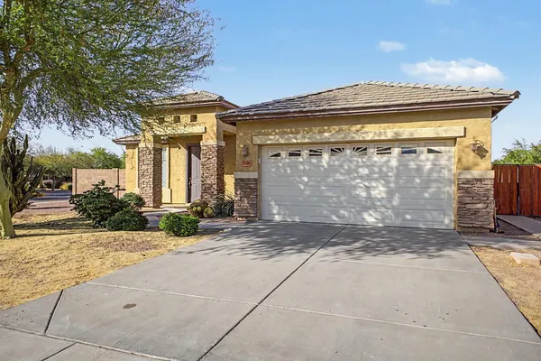 $2,150 | 6630 West Harwell Road, Laveen, AZ 85339