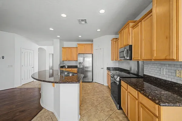 $2,150 | 6630 West Harwell Road, Laveen, AZ 85339