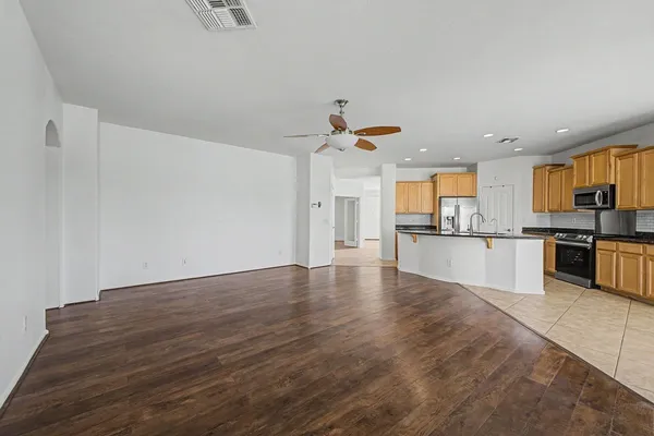 $2,150 | 6630 West Harwell Road, Laveen, AZ 85339