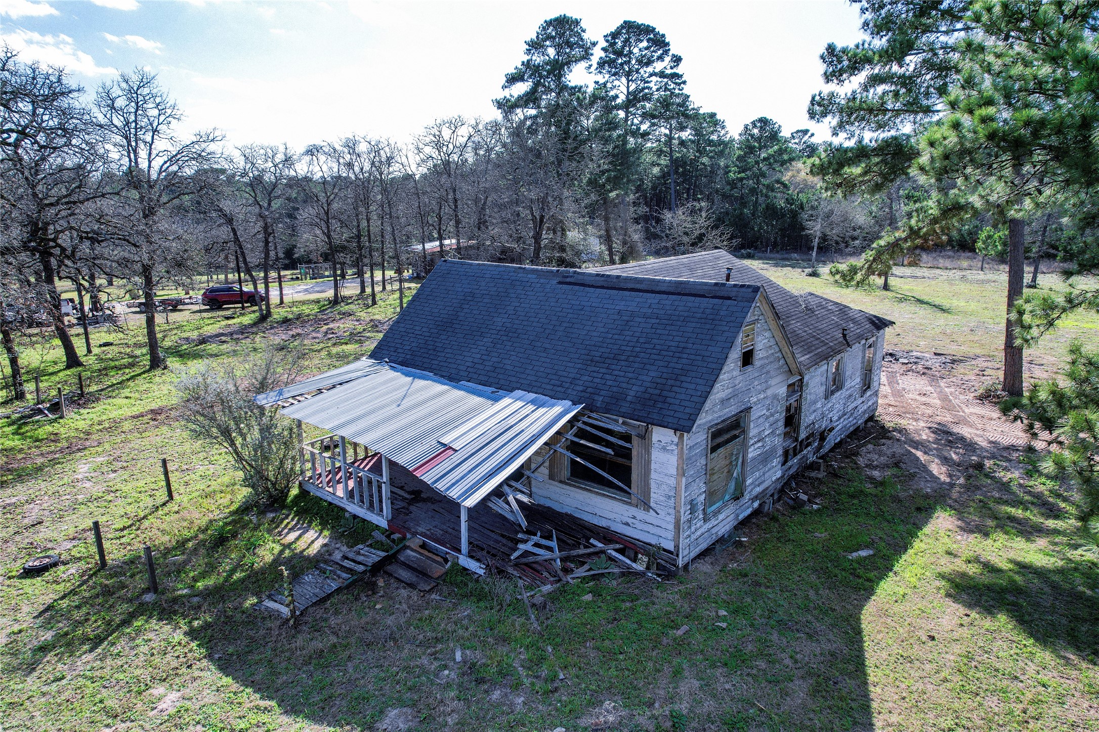 6445 North Hill Road Navasota, TX 77868 - Photo 6 of 11 a view of a backyard with a sitting area