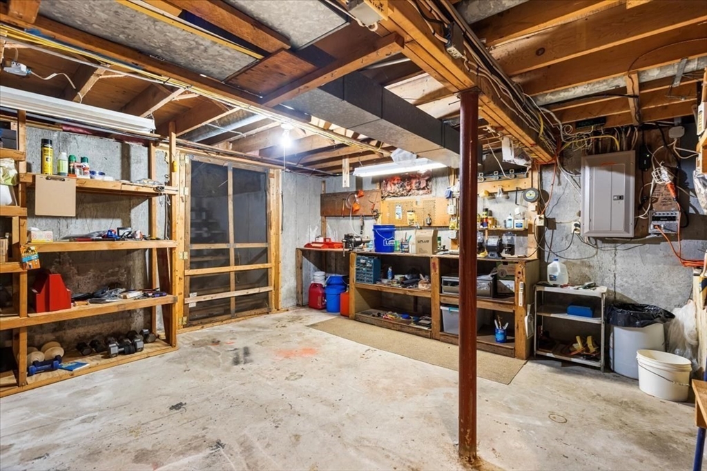 536 North Avenue Rochester, MA 02770 - Photo 30 of 34 Gallery Image 30