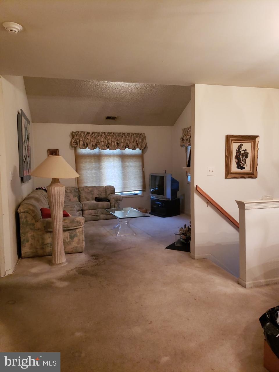 85 Winthrop Road, Unit G Monroe Township, NJ 08831 - Photo 3 of 11 Living room