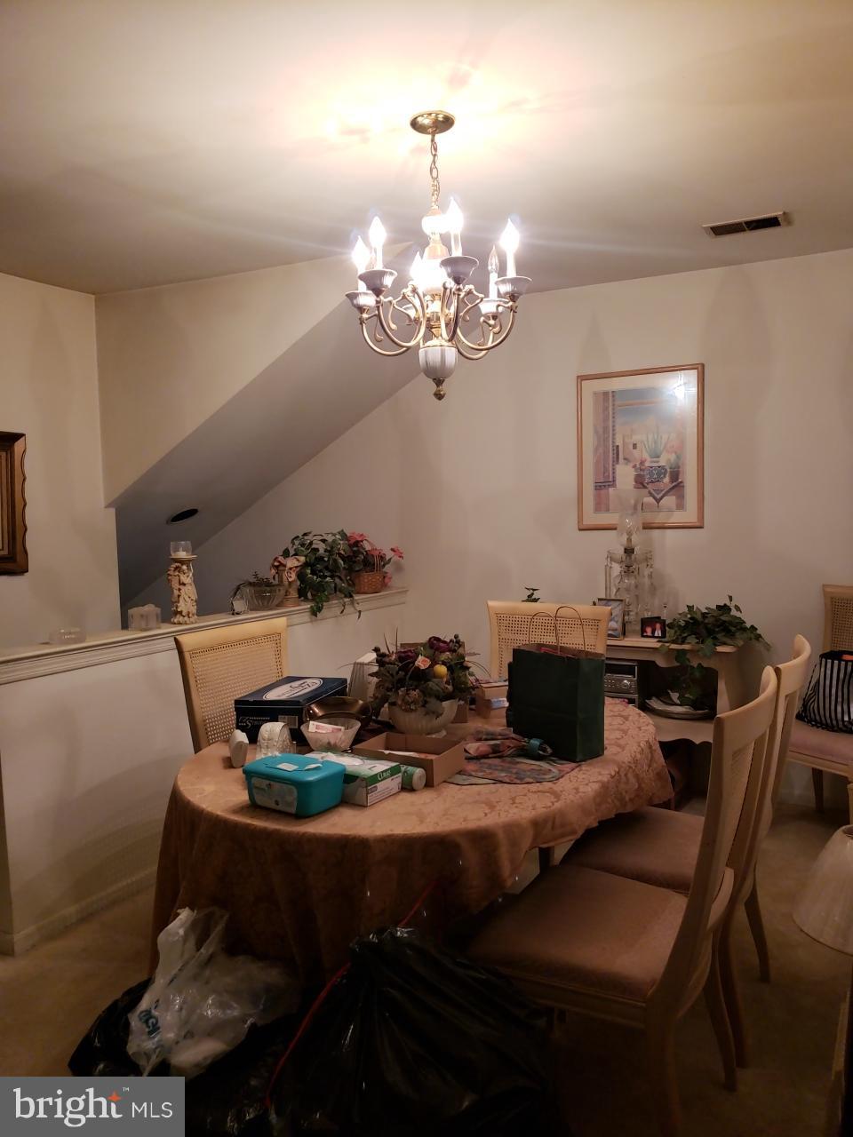85 Winthrop Road, Unit G Monroe Township, NJ 08831 - Photo 9 of 11 Dining room