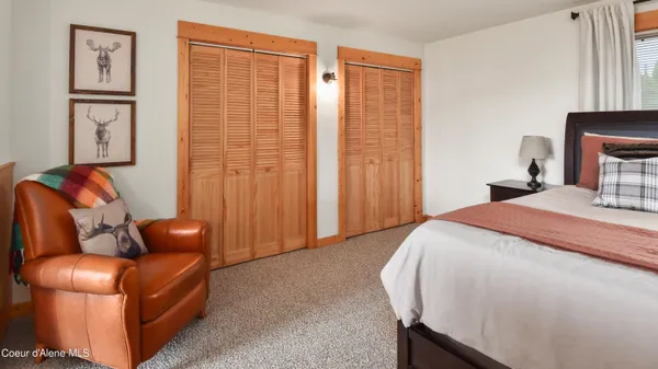 $1,250,000 | 5359 Gleason Mcabee Falls Road, Priest River, ID 83856