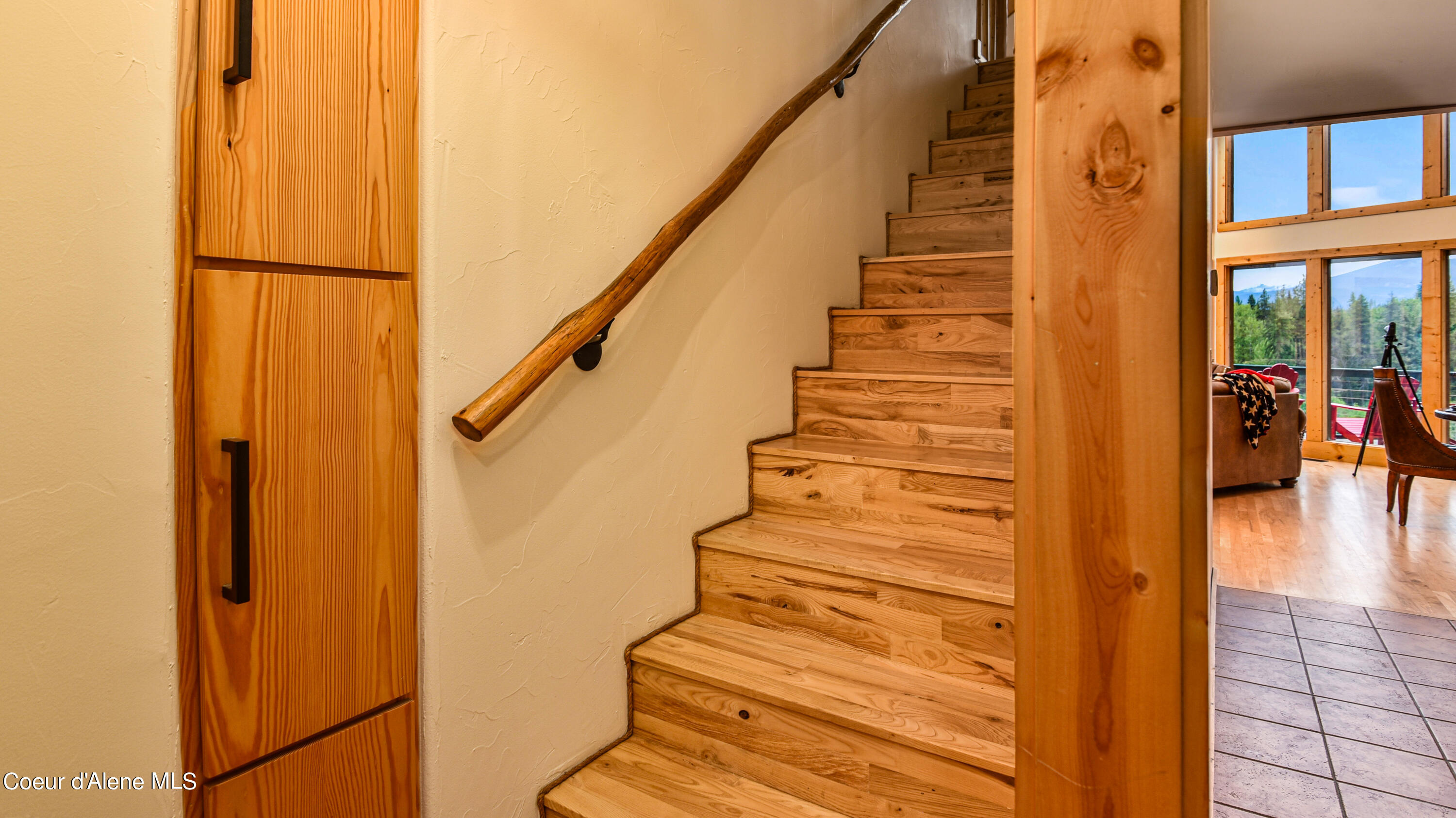 5359 Gleason Mcabee Falls Road Priest River, ID 83856 - Photo 21 of 35 17 - Stairs Up