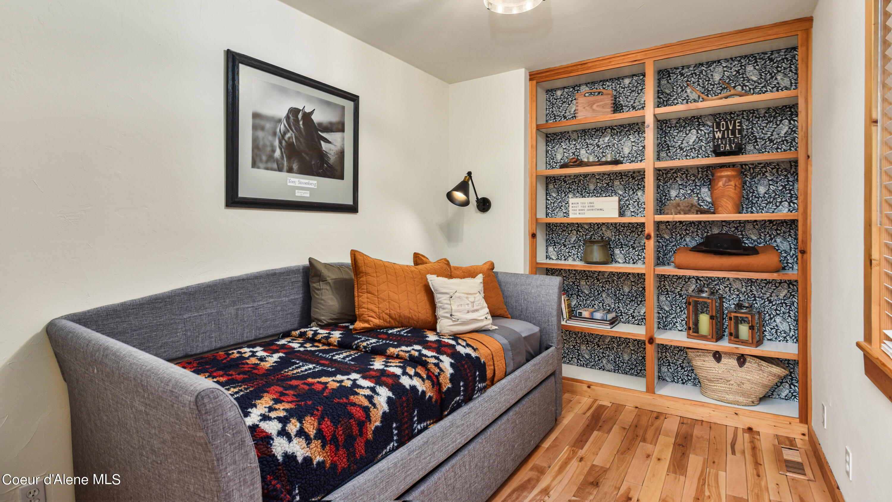 5359 Gleason Mcabee Falls Road Priest River, ID 83856 - Photo 24 of 35 20 - Guest Room #1