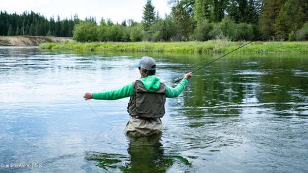 $1,250,000 | 5359 Gleason Mcabee Falls Road, Priest River, ID 83856