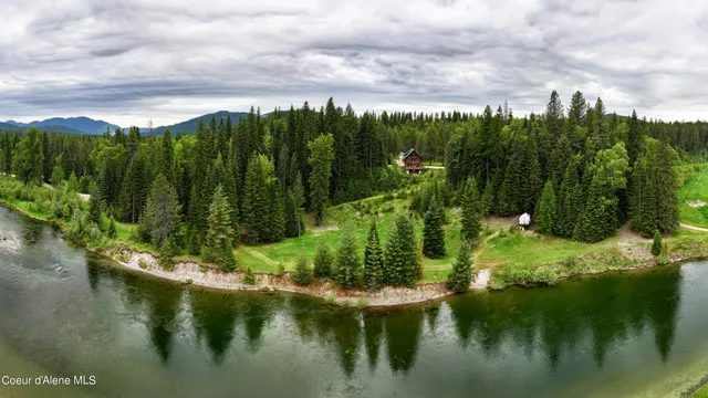 $1,275,000 | 5359 Gleason Mcabee Falls Road, Priest River, ID 83856