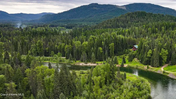 $1,250,000 | 5359 Gleason Mcabee Falls Road, Priest River, ID 83856