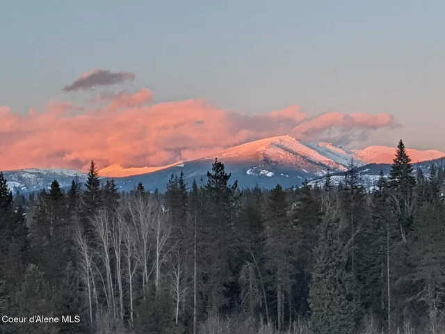 $1,275,000 | 5359 Gleason Mcabee Falls Road, Priest River, ID 83856