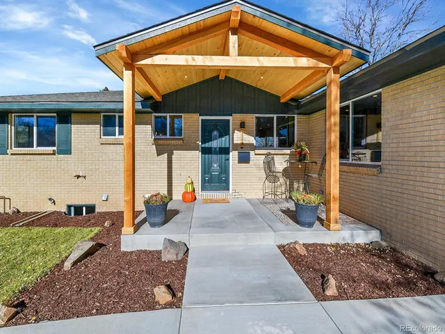 $779,000 | 3383 East Costilla Avenue, Centennial, CO 80122