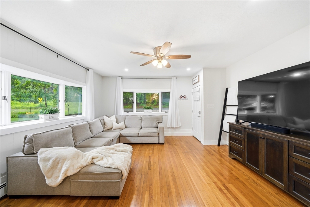 44 Depot Road Oxford, MA 01540 - Photo 11 of 42