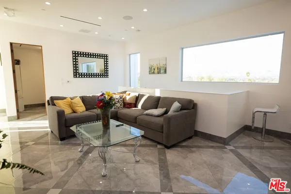 $36,000 | Winnetka Avenue, Woodland Hills, CA 91367