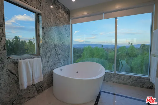 $36,000 | Winnetka Avenue, Woodland Hills, CA 91367