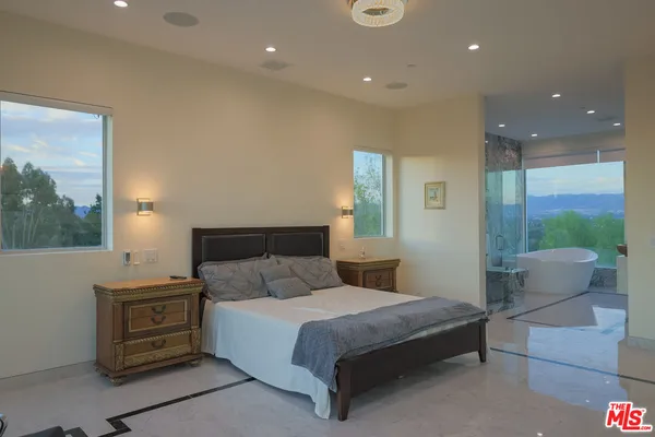 $36,000 | Winnetka Avenue, Woodland Hills, CA 91367