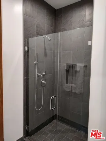 $36,000 | 5900 Winnetka Avenue, Woodland Hills, CA 91367