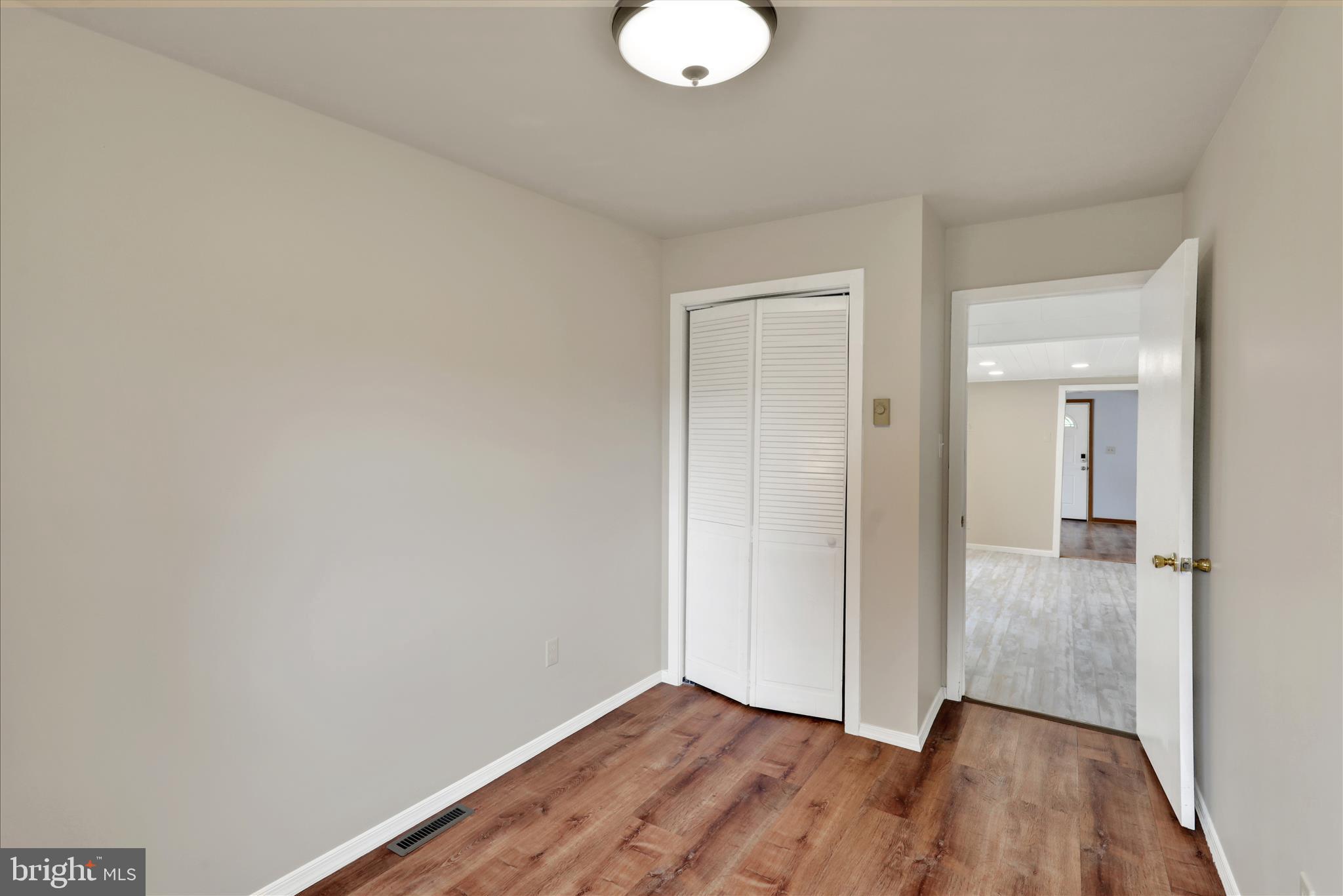 1027 Commonwealth Boulevard Reading, PA 19607 - Photo 18 of 31