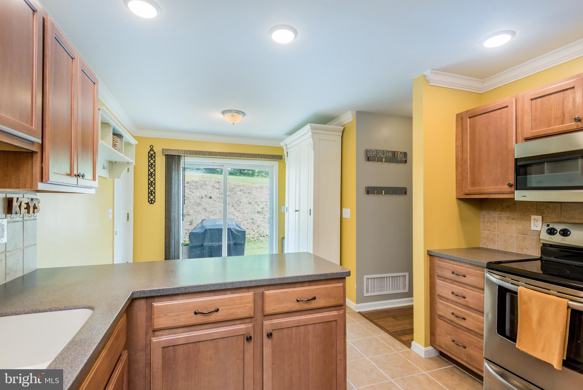 6253 Cider Press Road Harrisburg, PA 17111 - Photo 10 of 40 Gallery Image 10