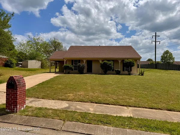 $1,595 | 10515 Oak Leaf Drive, Olive Branch, MS 38654