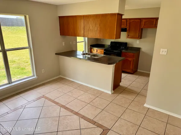 $1,595 | 10515 Oak Leaf Drive, Olive Branch, MS 38654