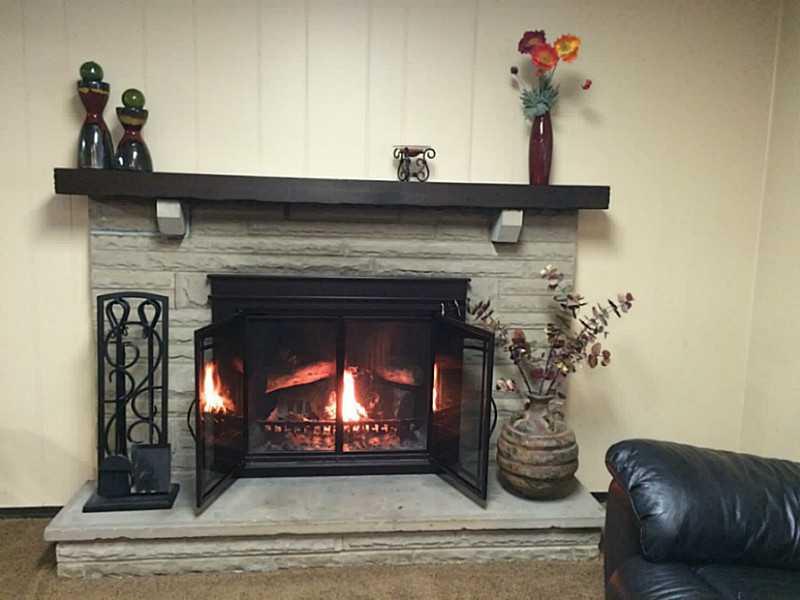 36 Dover Road Irwin, PA 15642 - Photo 9 of 25 Den/Family/Great Room.
