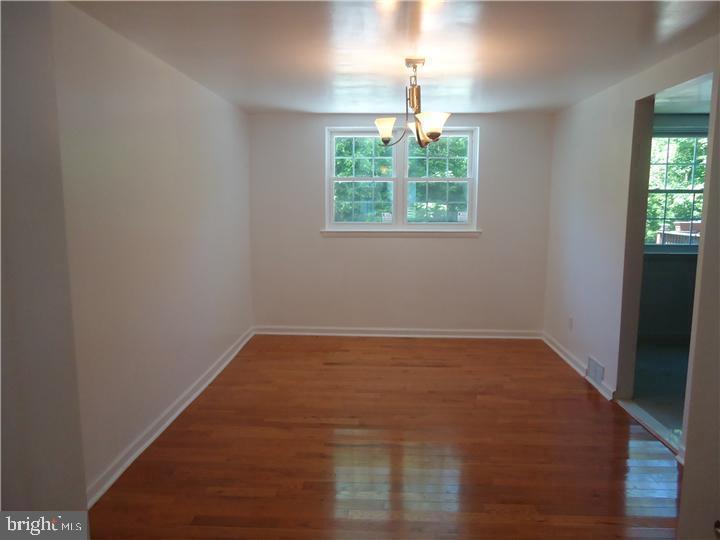 1634 Powell Road Brookhaven, PA 19015 - Photo 3 of 11 Gallery Image 3