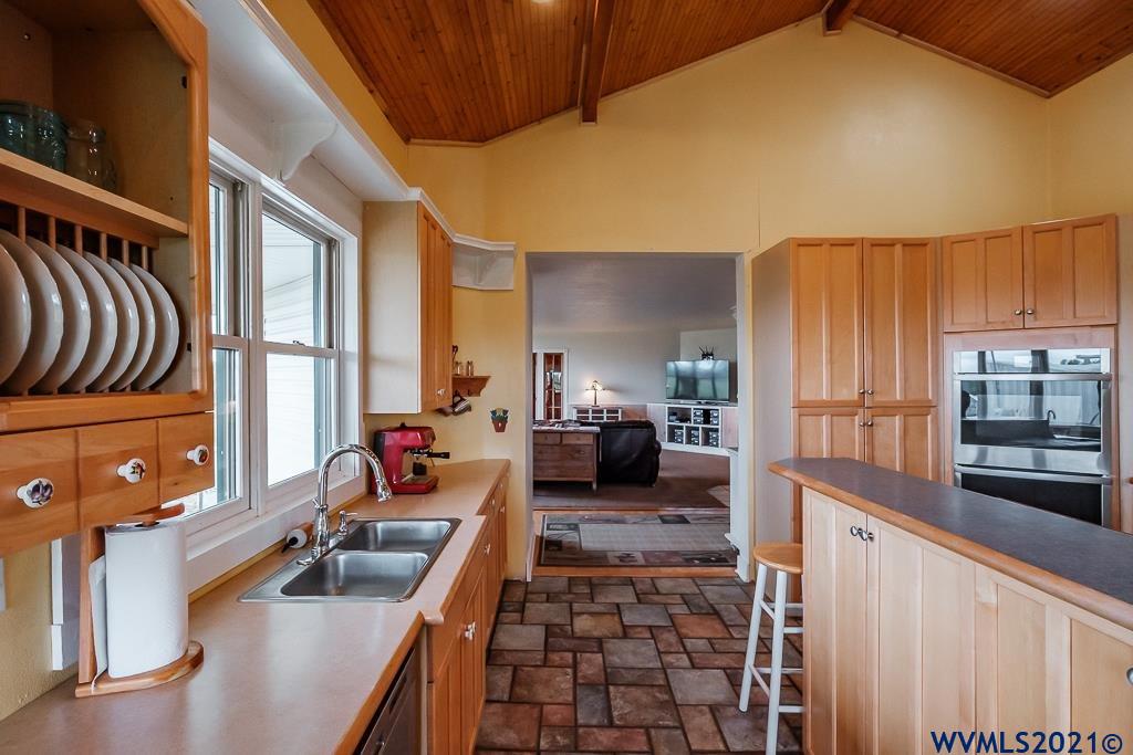 29545 Church Road Albany, OR 97321 - Photo 10 of 42 Gallery Image 10