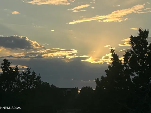 $569,900 | 271 Greencrest Drive, Spring Creek, NV 89815