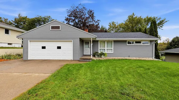 $247,000 | 3765 Asbury Road, Dubuque, IA 52002