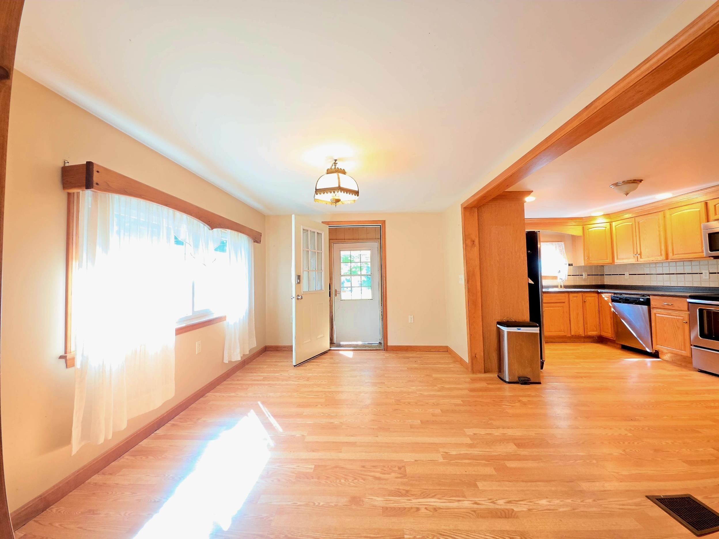 585 N Road Salisbury, NH 03268 - Photo 6 of 40 Gallery Image 6