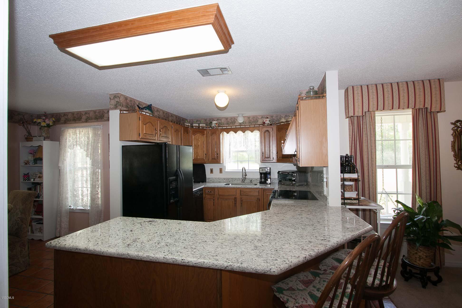 14704 Armein Road Ocean Springs, MS 39565 - Photo 18 of 60 Kitchen