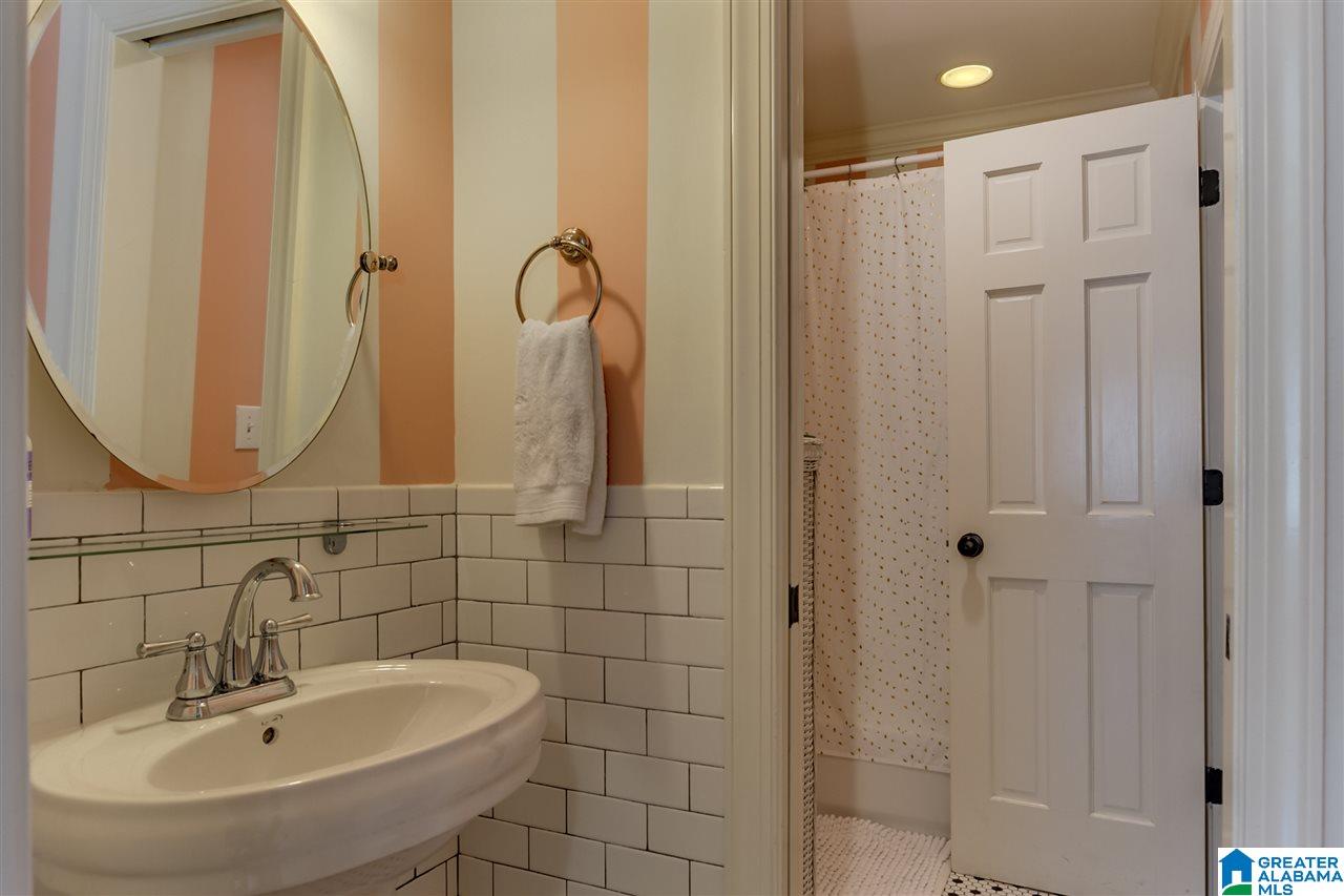 4 Pine Crest Road Birmingham, AL 35223 - Photo 37 of 46